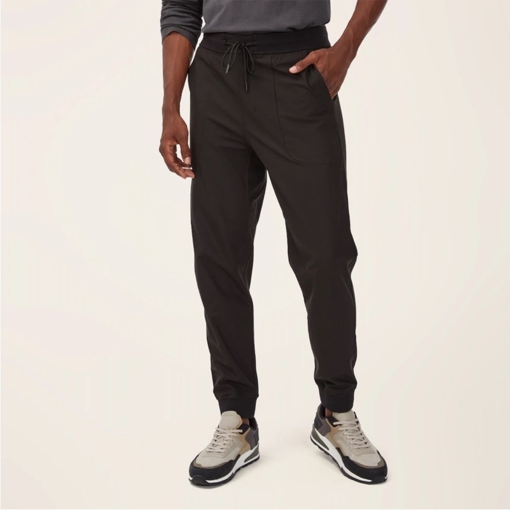 Italic Latitude Jogger Black Size Small